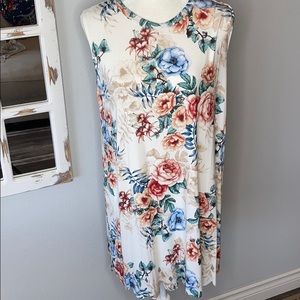 Scalloped Bottom Cream Floral Tank Top (Tunic)